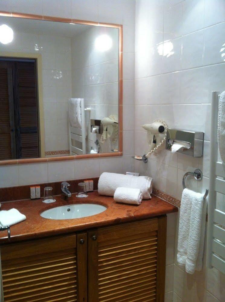 Hostellerie Le Baou Ramatuelle Luaran gambar